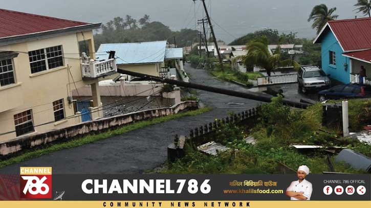 এলসায় লণ্ডভণ্ড ফ্লোরিডা উপকূল এলসায় লণ্ডভণ্ড ফ্লোরিডা উপকূল