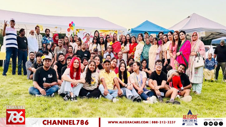 নিউজার্সিতে দিনব্যাপী সানফ্লাওয়ার উৎসব অনুষ্ঠিত নিউজার্সিতে দিনব্যাপী সানফ্লাওয়ার উৎসব অনুষ্ঠিত