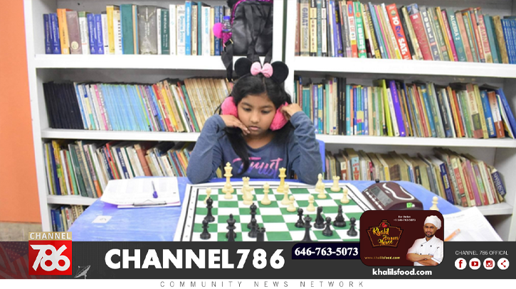 দাবায় সুরভি ছড়াচ্ছেন খুশবু দাবায় সুরভি ছড়াচ্ছেন খুশবু