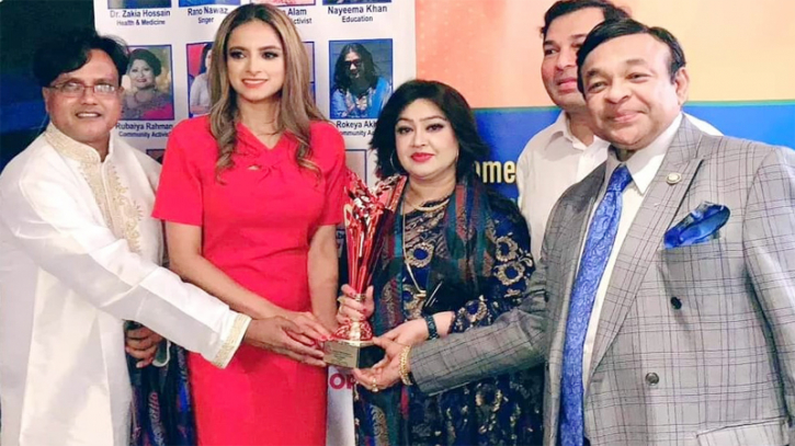 ১২ নারীকে ফুলকলী ফাউন্ডেশনের সম্মাননা ১২ নারীকে ফুলকলী ফাউন্ডেশনের সম্মাননা