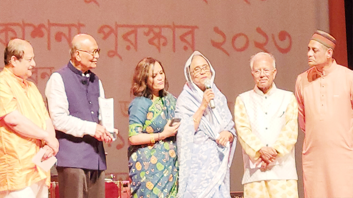 শেষ হলো নিউইয়র্ক বাংলা বইমেলা, বিক্রি ১ লাখ ডলার শেষ হলো নিউইয়র্ক বাংলা বইমেলা, বিক্রি ১ লাখ ডলার